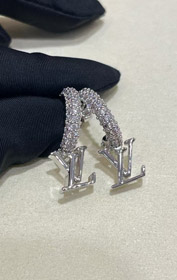 Louis Vuitton LV silver letter small pendant full diamond earrings-3723  